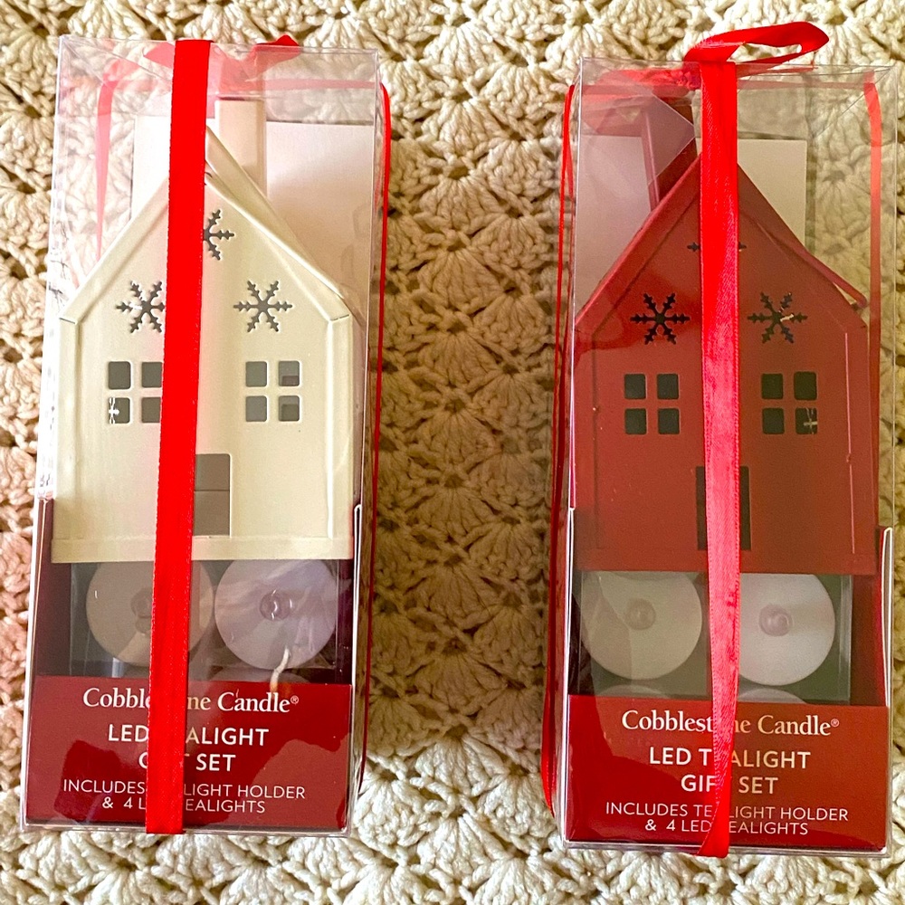House tea lights (LED) Great Value. Two for yourself or share with a friend.